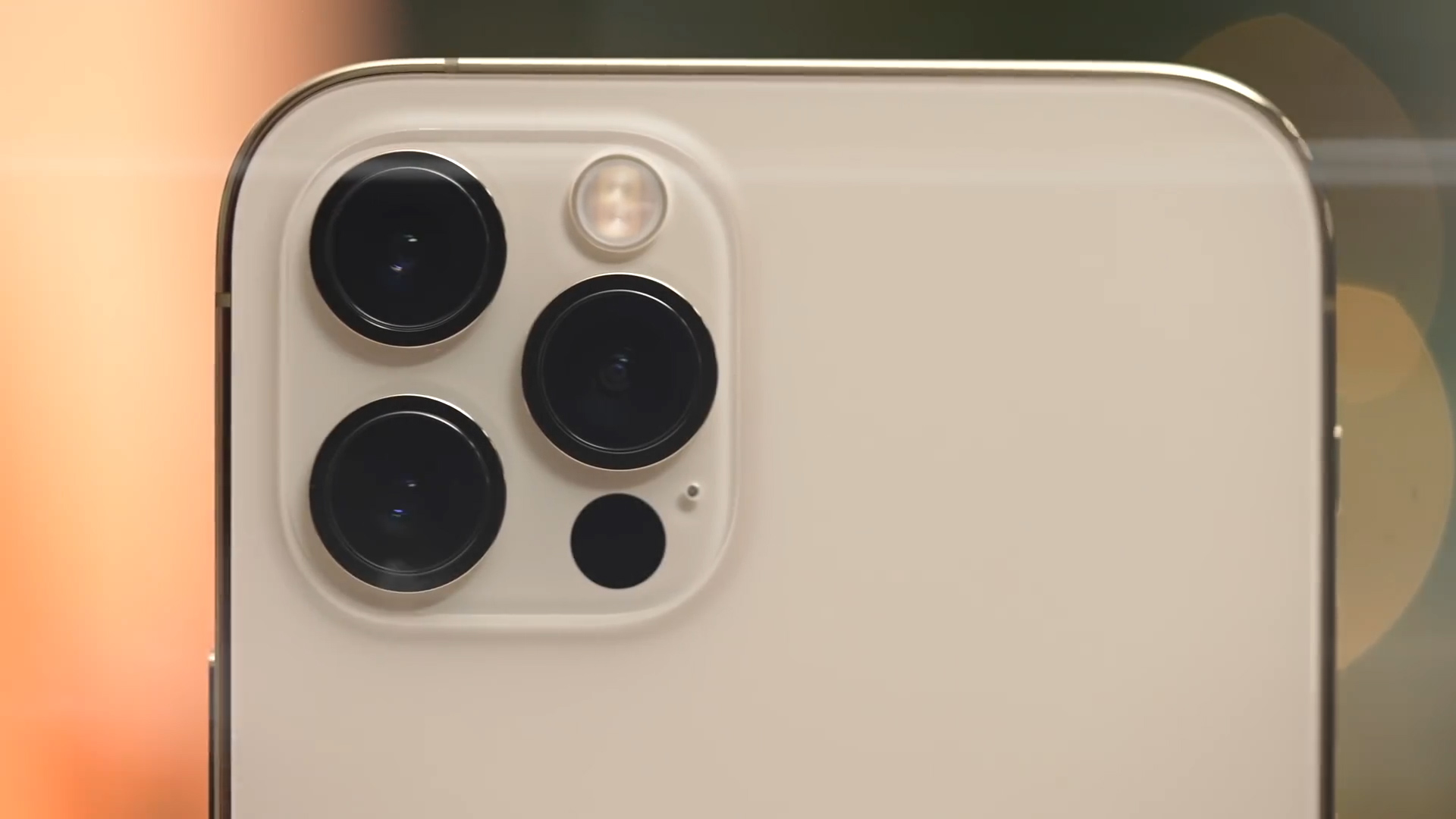 苹果12跟12pro区别图片,苹果12和12pro的区别 iphone12和iphone12pro区别(两者区别介绍)