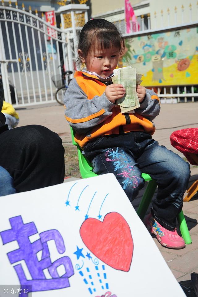 8天赚一万七千块初中生做到了，做好这4步，你家孩子也会赚钱