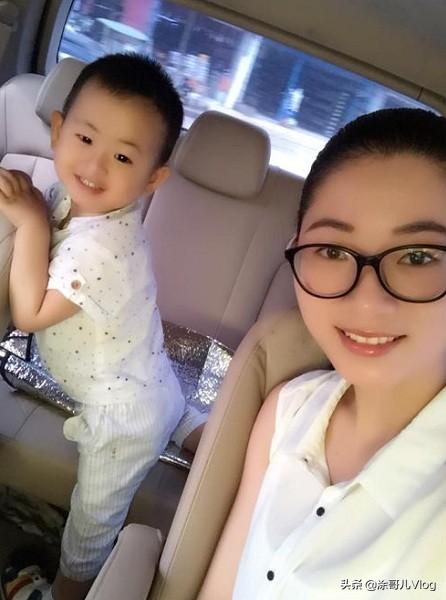 宝妈辞职在家带娃无收入，在家做什么能赚钱？干货告诉你