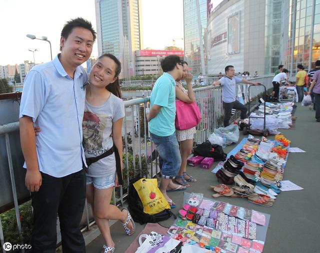 摆地摊卖东西怎么确保快速成交？这么做才有效果