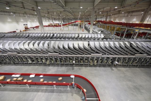 单日峰值可处理超过160万订单，京东物流是如何保证高效运转的？