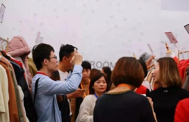 服装店这样设计引流策略，年赚50万，老板乐坏了