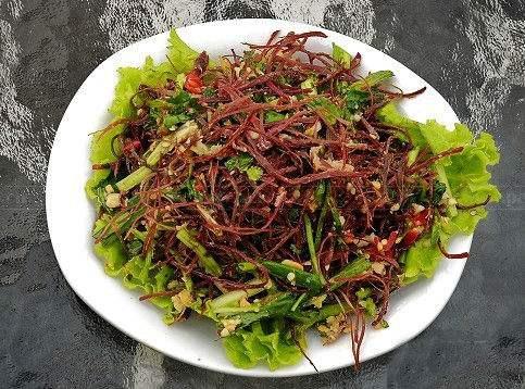 重庆小伙儿6万元开始创业之路，现有上亿元产业链