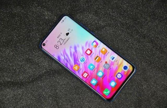 三款续航能力最强的手机！每款不输充电宝，哪款更让你心动？