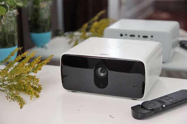 微型投影仪哪个品牌好，选购有什么注意事项