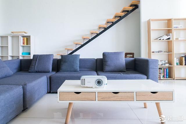 家用投影仪哪个牌子好？投影仪多少钱一台