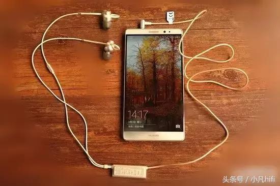 蓝牙耳机PK有线耳机，谁能更胜一筹？