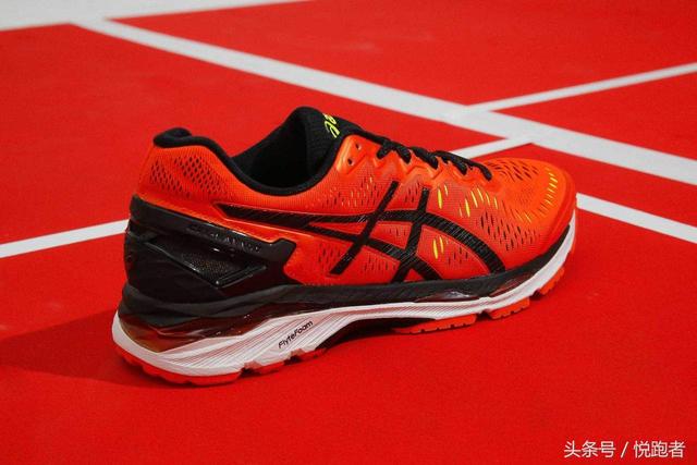 世界四大跑鞋品牌你都知道吗？阿迪，耐克排第几？