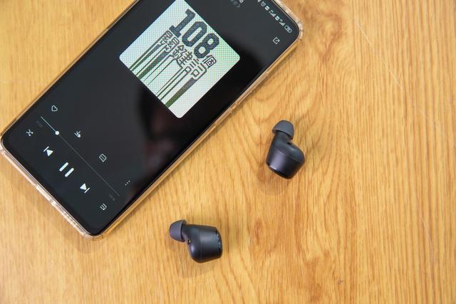 绿联 HiTune 真无线蓝牙耳机测评：这才是我想要的舒适体验