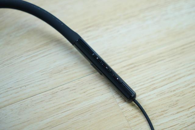 小米降噪项圈蓝牙耳机评测：一个缺点，五个优点