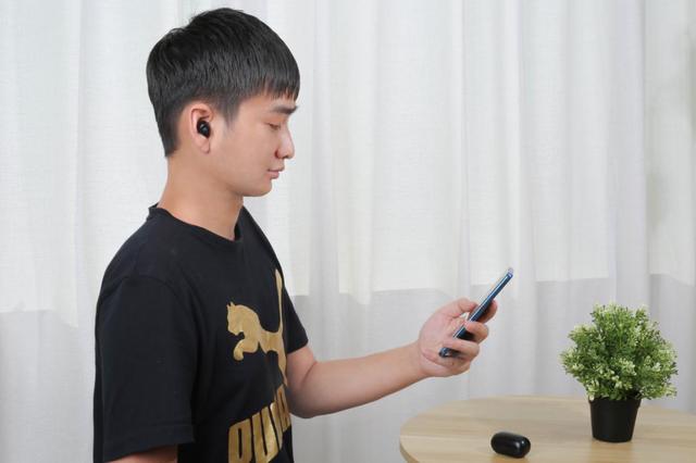 绿联 HiTune 真无线蓝牙耳机测评：这才是我想要的舒适体验