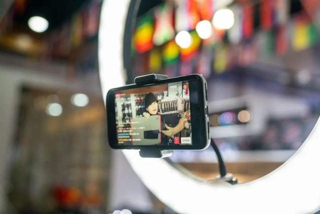 直播带货，新零售的“前哨”