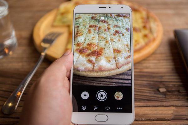 手机里的照片删了怎么恢复？如何恢复手机删除的照片