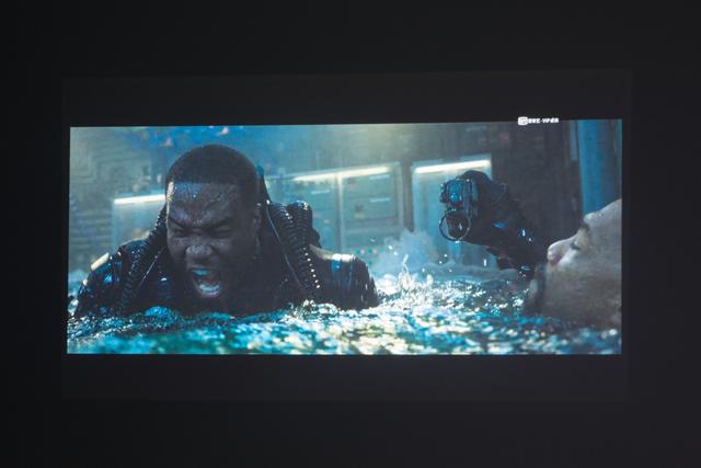 躺在家里体验4K HDR投影？明基TK800M初体验