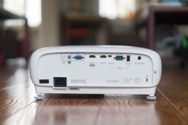 躺在家里体验4K HDR投影？明基TK800M初体验