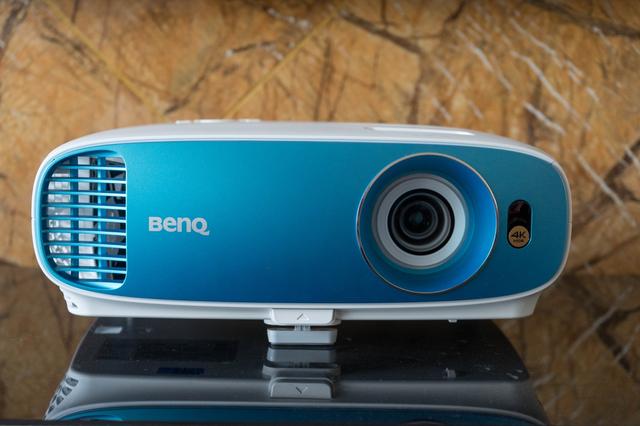 躺在家里体验4K HDR投影？明基TK800M初体验