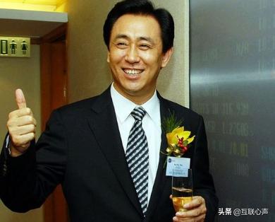 宗庆后入局电商平台，说不看好电商的实体大佬，迎来打脸转型升级