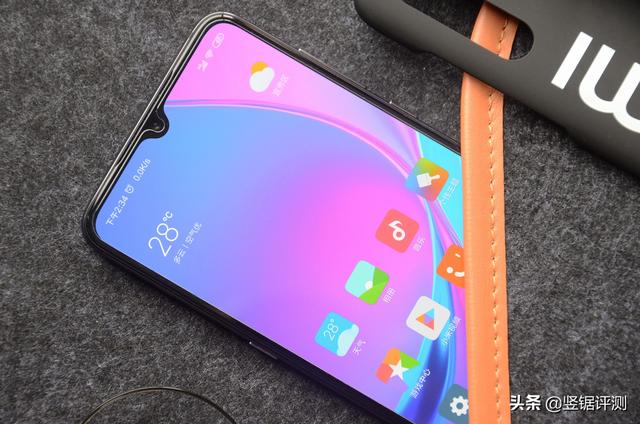 2999入手一台小米9，使用了一个月后来分享下感受