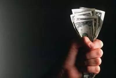 在你没钱时，记住这五条，才能快速翻身挣到钱