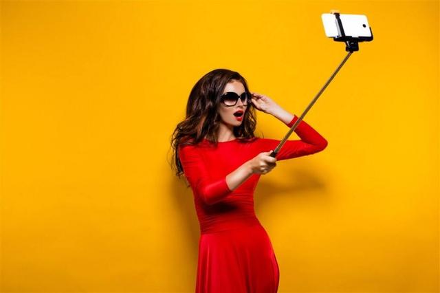 用手机怎么拍摄抖音热门短视频？现在教大家几个实操小技巧