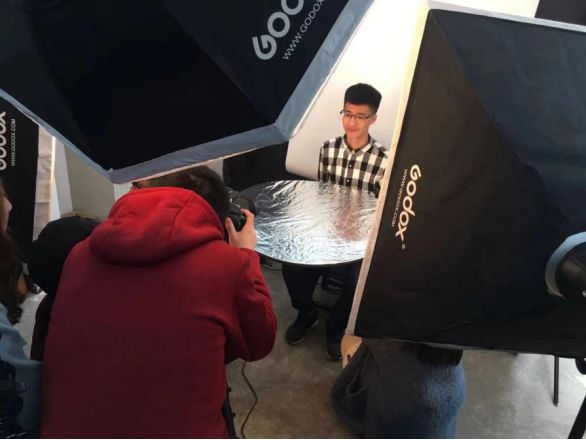 大二学生 如何靠副业月入3万？