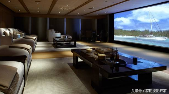 今天有空，就再来谈家庭影院幕布的选择