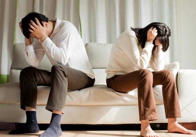 57亿天价离婚后，创始人前妻疯狂减持，百亿企业股价还能撑住吗？