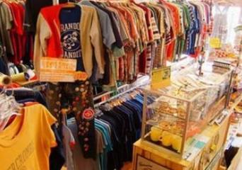 大学生在校开店售卖二手物品，现今月收入达到近4万元