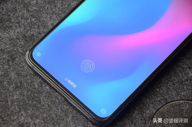 2999入手一台小米9，使用了一个月后来分享下感受