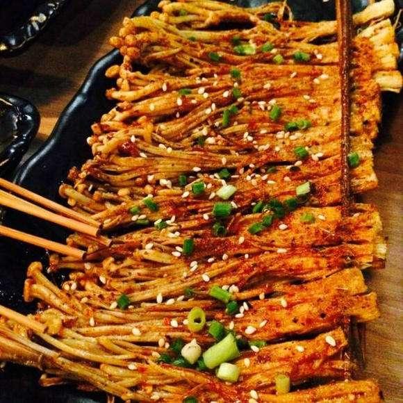 地摊经济，热门项目烧烤摊的配料及制作方法来咯！