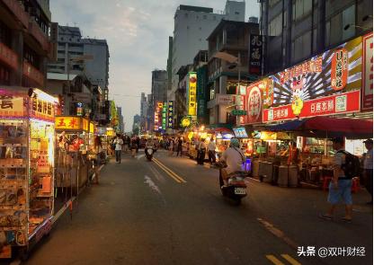 地摊经济如此火爆，但我却不得不在此时泼一盆冷水