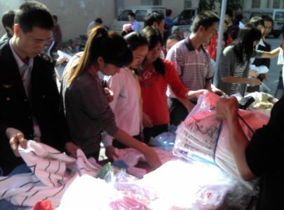 摆地摊卖童装15元模式每日赚500元的经验分享