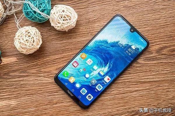 什么样的手机适合长辈？这4款性价比超高的手机评价最高！