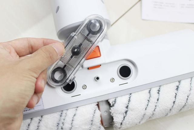 小米众筹又上新品，这款599元电动拖地机，让你轻松拖地不留死角