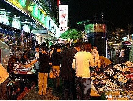 新手摆地摊怎么赚钱？如何吸引顾客？分享12个实用摆摊小技巧