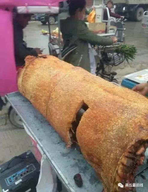 商丘小伙310农贸市场摆摊儿，一个月挣30000多 人家咋干的？！