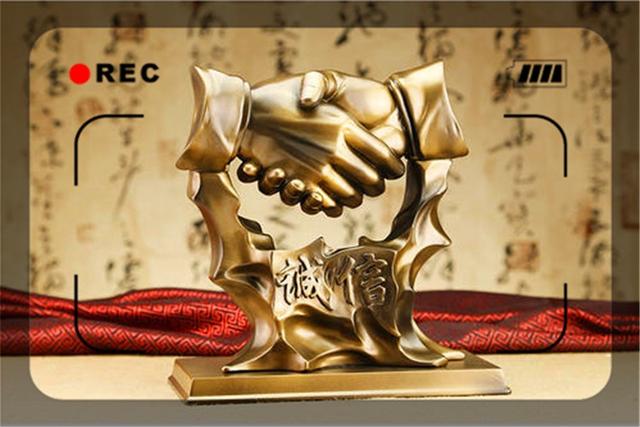 目前社会上的诚信危机为什么这么严重？根源在哪里？分析一下