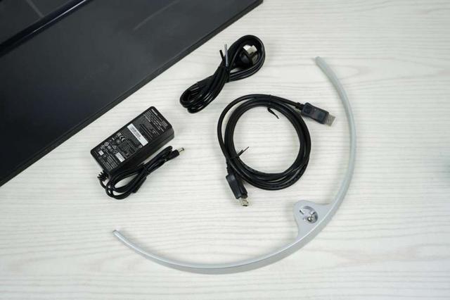 秒杀一切入门4K！超高性价比皇家飞利浦276E8VJSB评测