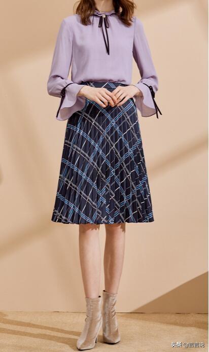 紫色上衣怎么搭配好看 不会搭显老图片