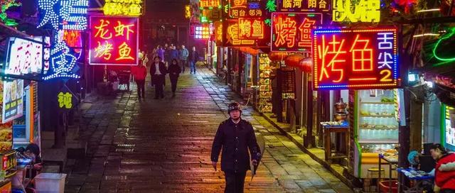 摆地摊，也是一种“创业”