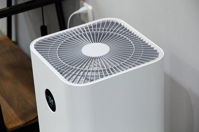 米家空气净化器深度体验！超高性价比让友商“无地自容”？