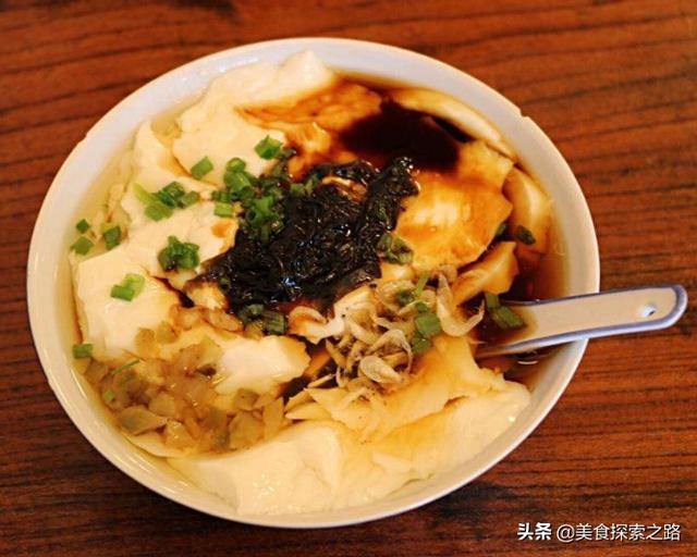 一个人摆摊卖早餐什么好，摆摊卖早餐，简单好吃，每天能挣1000多