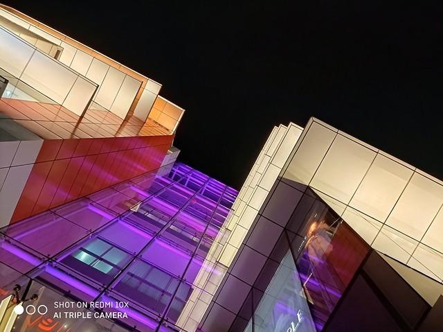 千元最值得购买的5G手机 荣耀X10 vs Redmi 10X