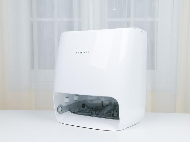 噱头还是痛点？首款“自清洁拖布”机器人评测