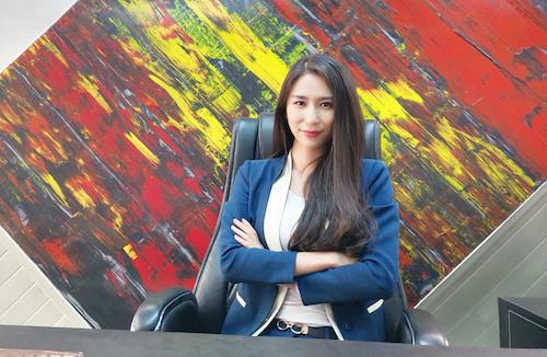 她是海归创业者，做废旧回收平台，月销售额上千万元