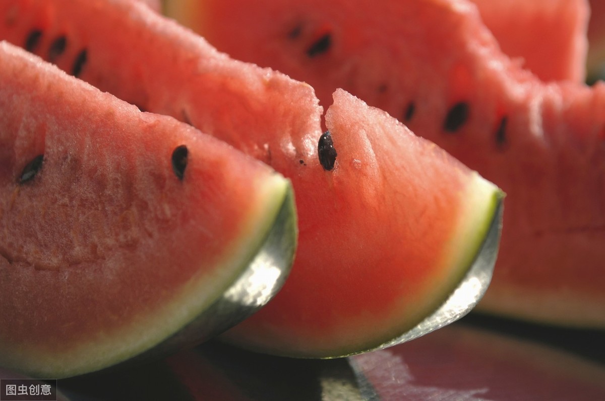 摆地摊卖什么最火，2020年火爆赚钱就卖这