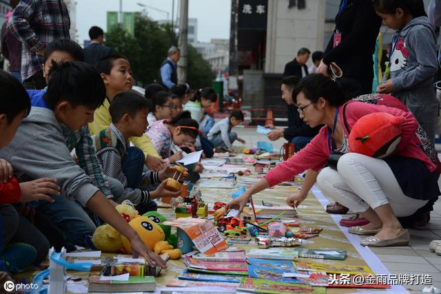 让你小成本也能赚大钱的地摊金货