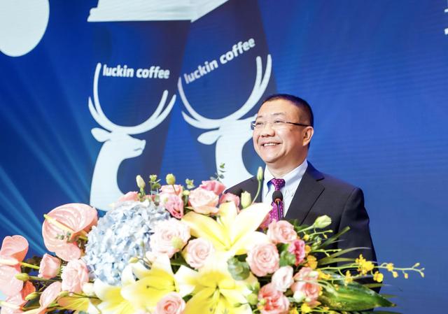 欠债22.7亿，陆正耀遭瑞信“讨债”！瑞幸咖啡股权还能保全吗？