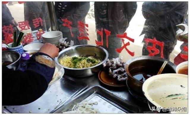 摆地摊做什么小生意赚钱？选择这几种产品赚钱很轻松