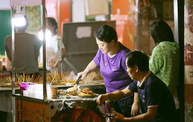 没想到地摊竟然还能这么摆？长沙最全的摆摊攻略都在这里了